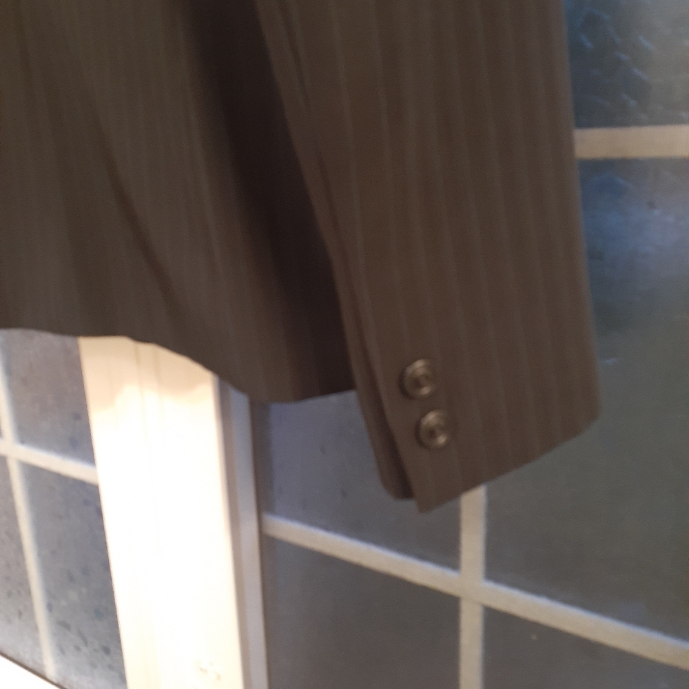 Tahari Plus Size Blazer (NWOT) - Picture 5 of 9